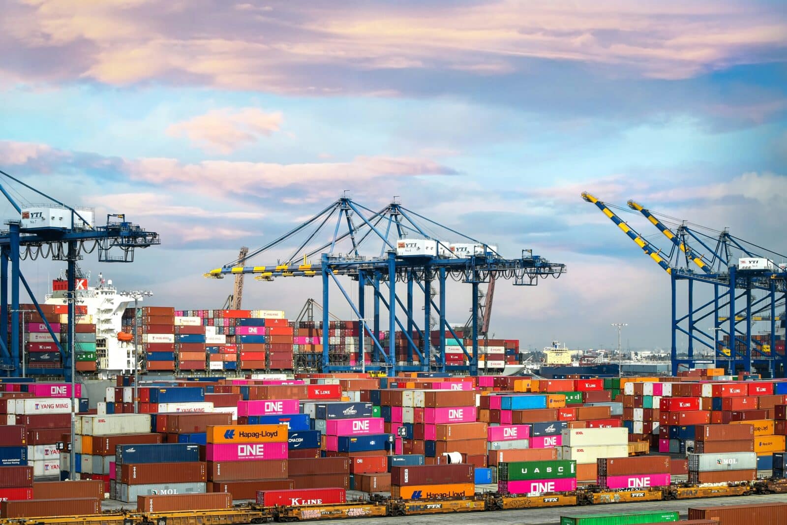 The Key Supplier Data You Need for Stronger Relationships and Smarter Inventory Decisions